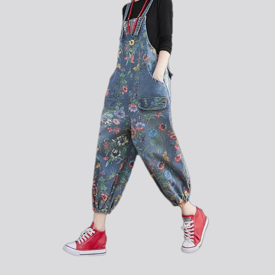 Comfortable baggy-fit cargo women's jean bib