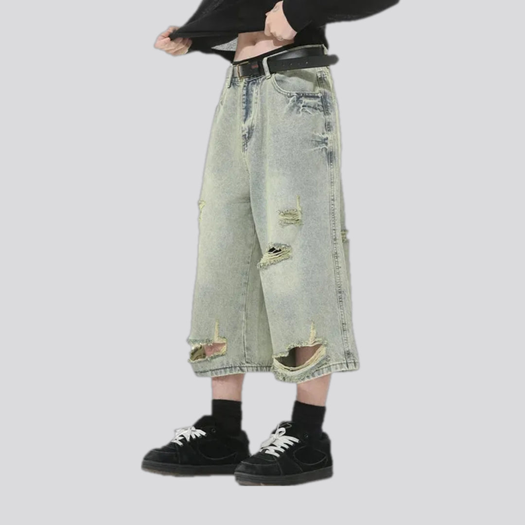 Fashionable torn retro men's jeans shorts